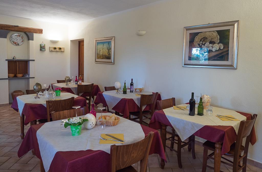 B&B Corte Degli Struzzi Pescia Romana Buitenkant foto